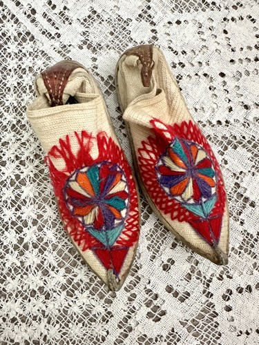 1970s vintage hand - 1970s, embroidered