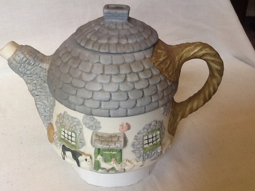 Christopher wren round cottage - christopher,