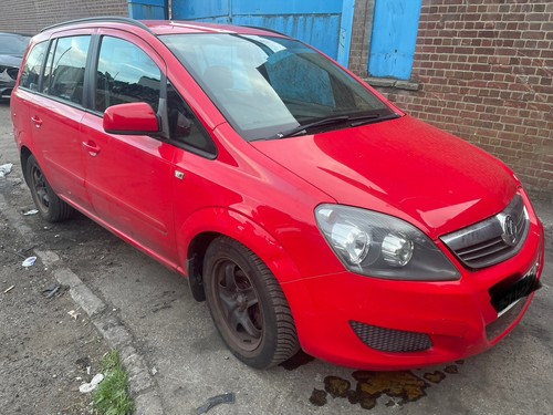Vauxhall zafira 6 petrol - 14,