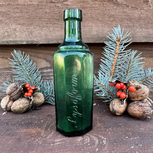 Antique emerald green glass - green,