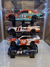 1:24 Diecast Quad Stand