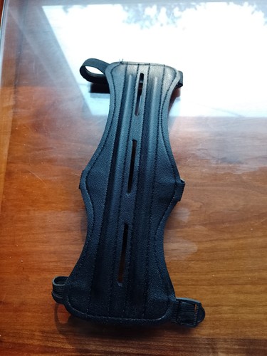 Pre owned black archery arm - black,