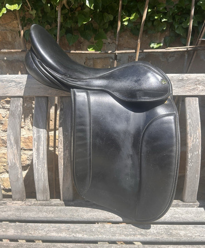 Ideal dressage saddle - dressage,