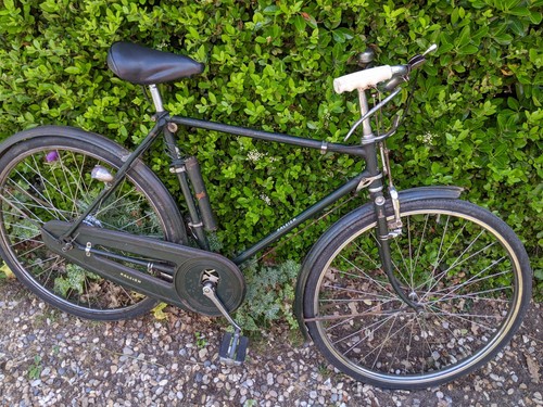 Raleigh superbe gents bike - raleigh,