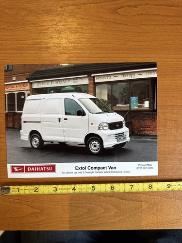 Daihatsu extol van press photo - van,