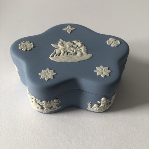 Wedgwood blue jasperware - jasperware, box