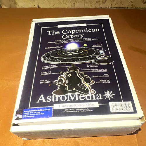 Astromedia hands science - hands-on,