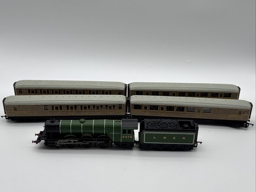 Hornby r1039 flying scotsman - hornby,