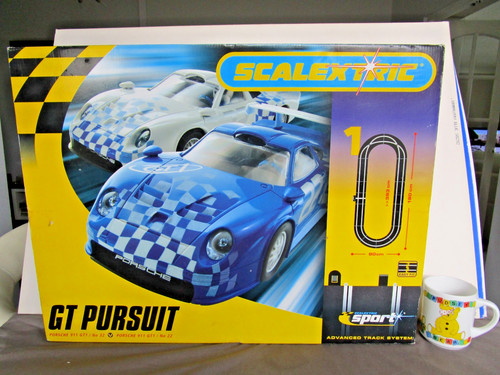 Scalextric pursuit set - pursuit,