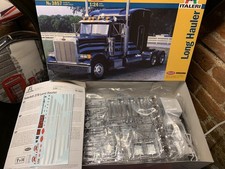 Italeri 1:24 Scale Peterbilt Classic Model 378 Long Hauler Truck Kit #3857 NEW