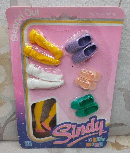 Hasbro 1987 sindy doll city - hasbro,