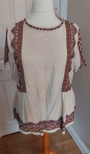 Falmer Heritage Women's Beige Embroidery Top  Size 20. BNWT