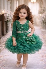 Girls Emerald Green Cupcake