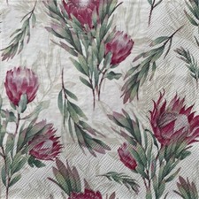 4 Luncheon paper napkins