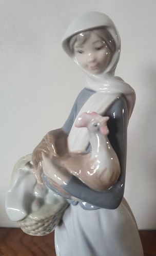 Lladro girl with - lladro,