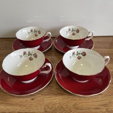 Denbro Red & White Set Of 4 Cups & Saucers Rose Inside Pattern