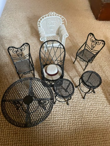 Dolls house furniture - dolls, &