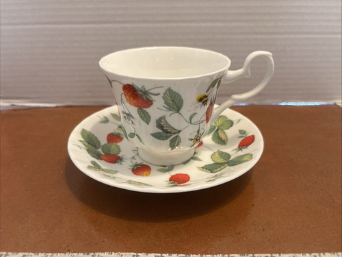Vintage alpine strawberry - strawberry, tea