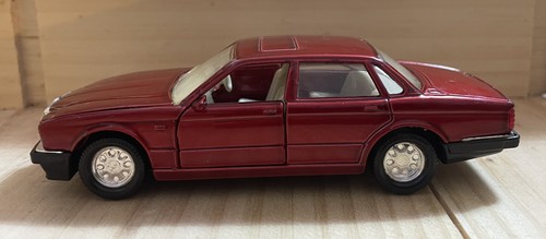 Matchbox superkings jaguar xj6 - superkings,