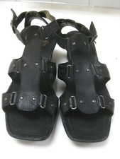 CLARKS GLADIATOR SANDALS 8