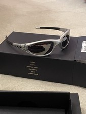 Oakley Straight Jacket Flames