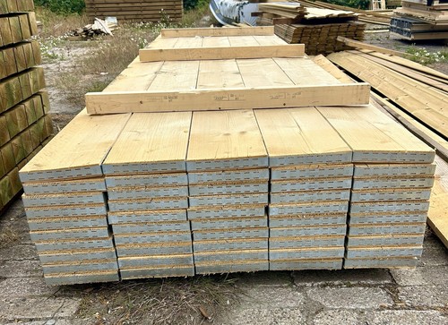 13ft 9m scaffold boards - 3.9m,
