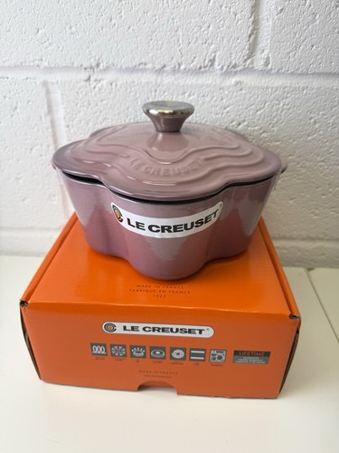 Signature creuset flower - creuset,