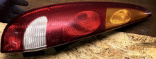 Nissan Almera Tino V10 Passenge Rear Tail Light 26555bu000 2.20 Diesel 27559966-