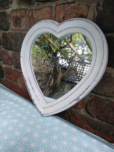 Shabby chic white - , heart