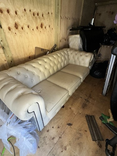 Cream chesterfield seater - chesterfield, 3