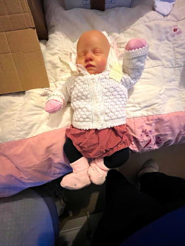 Reborn baby doll - lot,, light