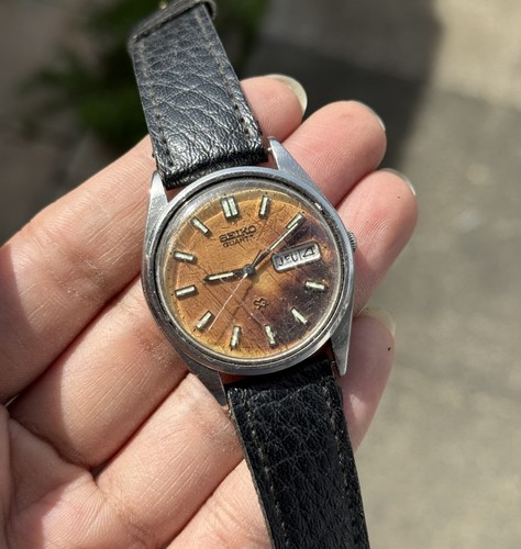 1979 seiko day date quartz - date,