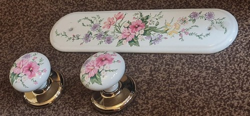 Ceramic door handles and - handles,