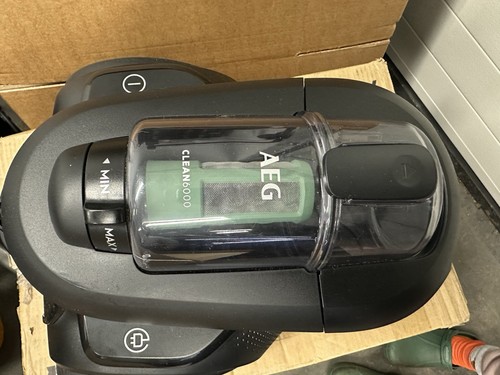 New aeg 6000 vacum cleaner - new!,