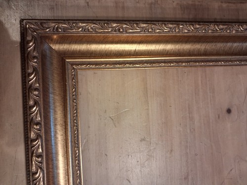 Picture frame gold - picture,