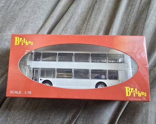 Britbus scale es white - scale,