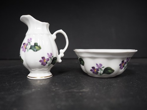 Miniature jug bowl - &,
