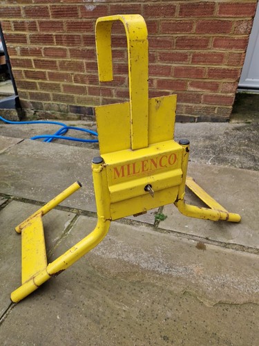 Milenco wheel lock - milenco,