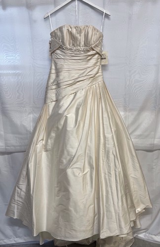 Pronovias off white - pronovias, strapless