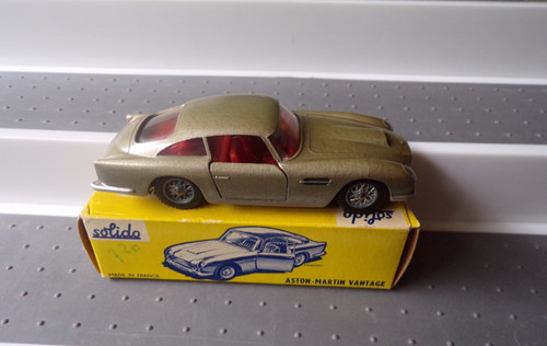 Solido aston martin vantage - aston,