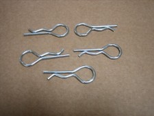 Retaining clips set of five