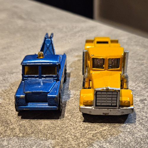 Corgi juniors land - land, crash