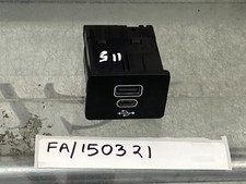 FORD KUGA ST-LINE 2025 USB &