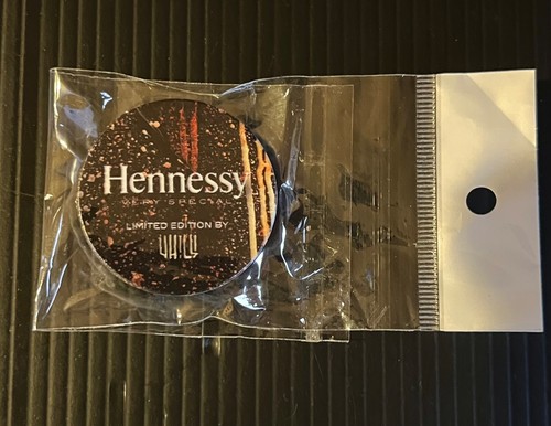 Hennessy cognac vhils - hennessy,