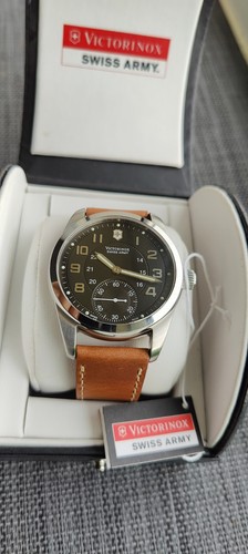 Victorinox swiss army - victorinox,