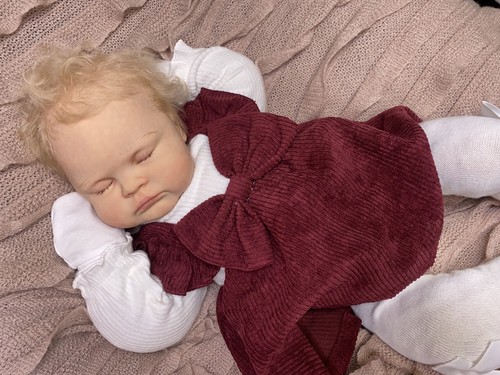 Silicone reborn cuddle baby - cuddle,