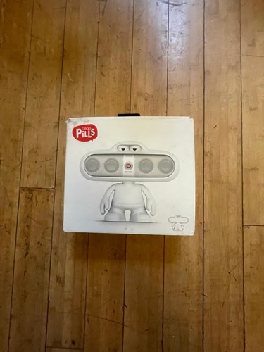 Beats pill character stand - beats,