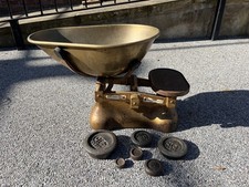 Antique Victoria Black Cast