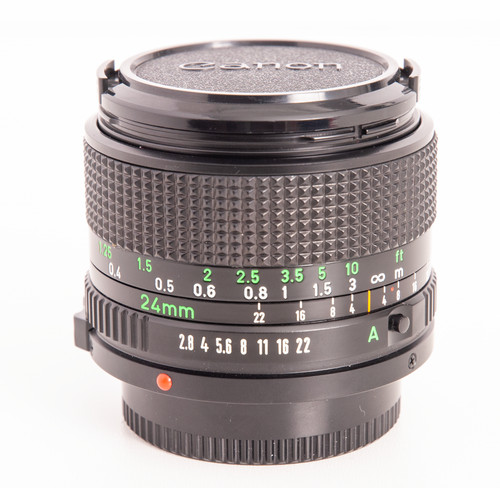 Canon 24mm 8 read - f/2.8, *read