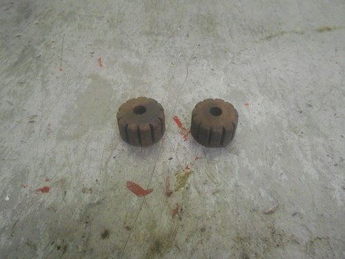 Honda 250 tank rubbers - 250,